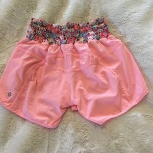 Lululemon Pink Tracker Shorts Size 4 - GREAT